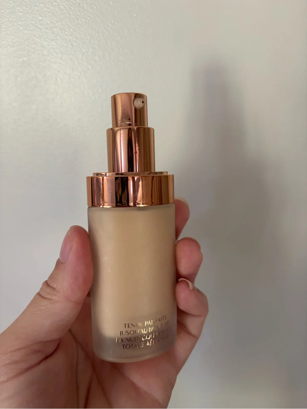 Charlotte Tilbury Airbrush Flawless Foundation Shade 2 Neutral